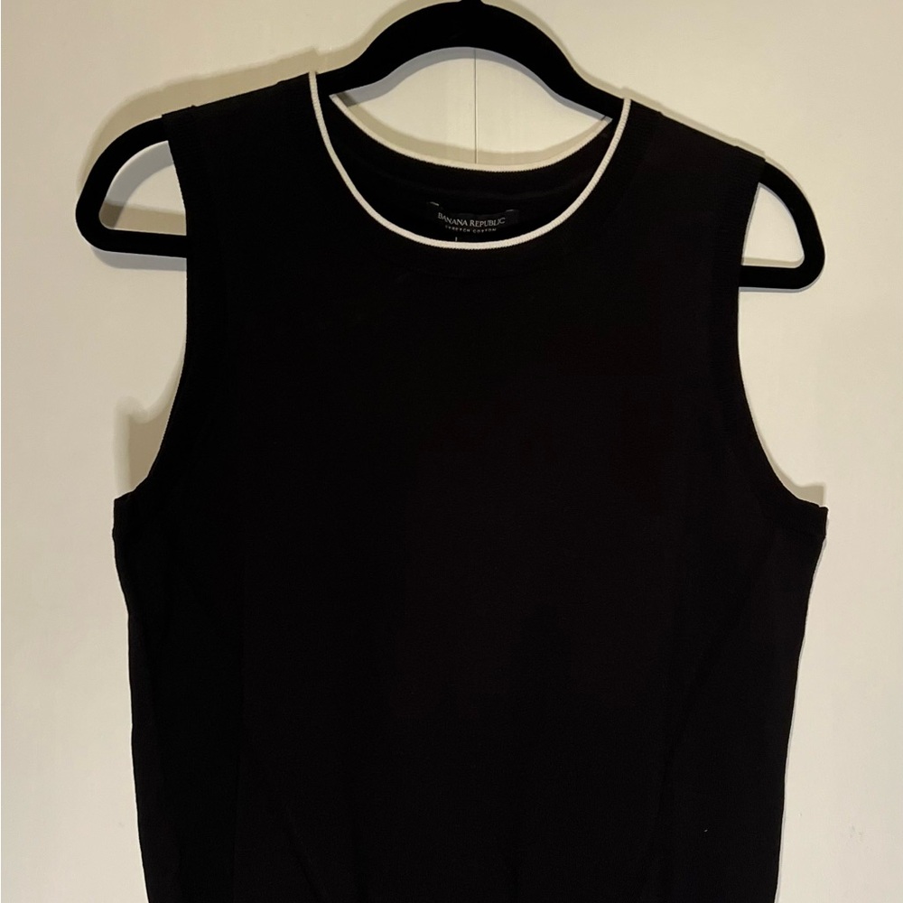 Navy Sleeveless Top, waist length